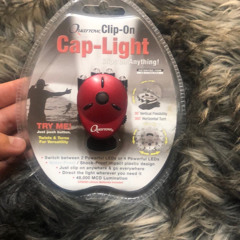 Clip on cap light